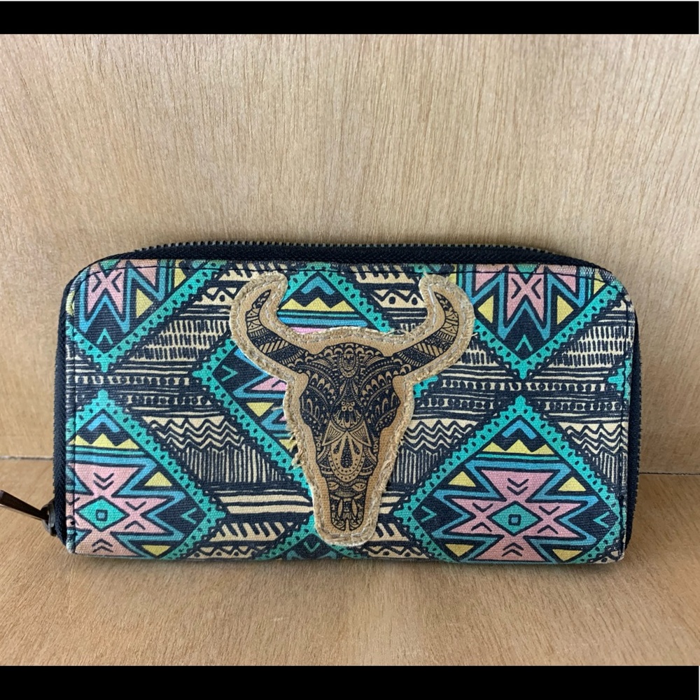 Wallet Skull Front Zippered Around
